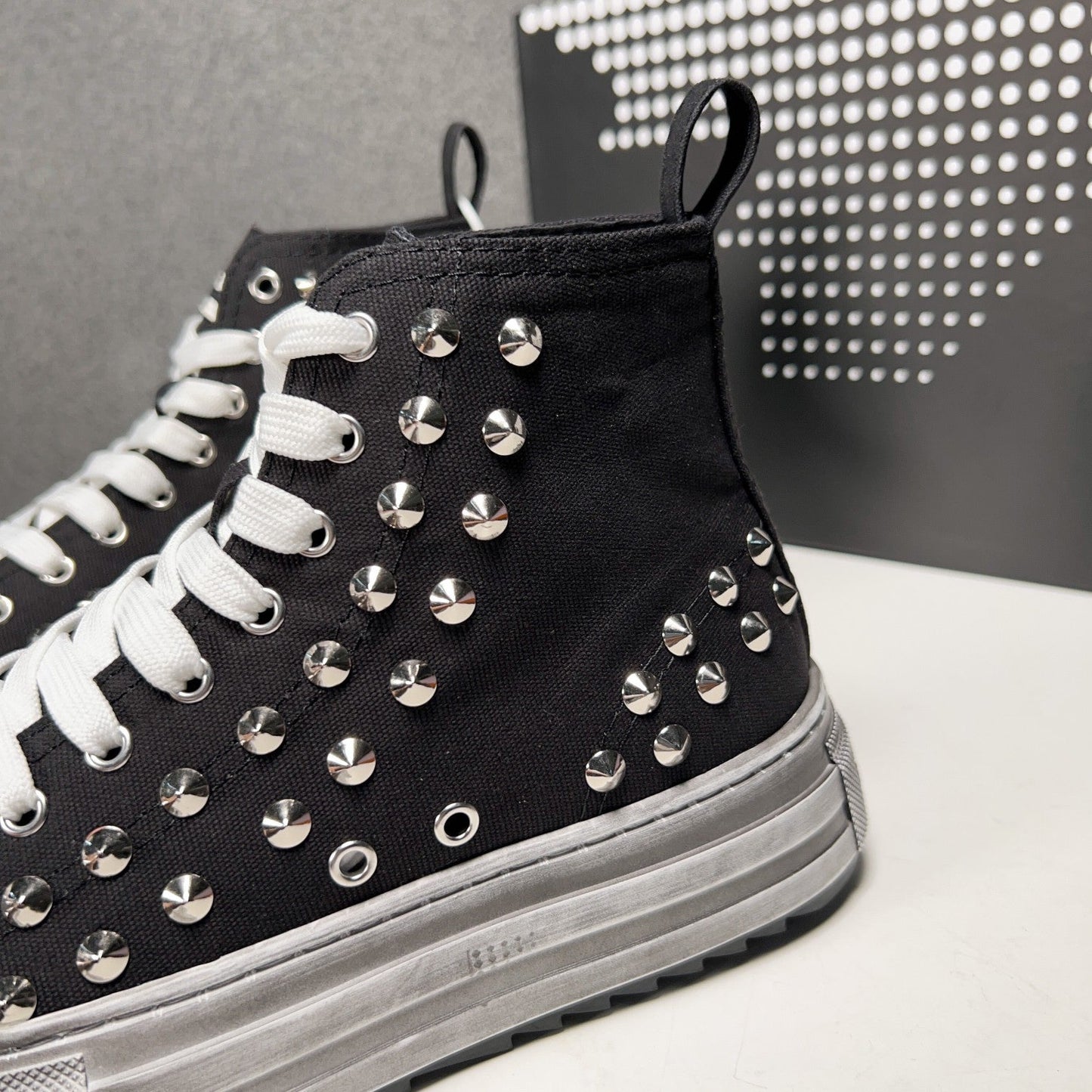 NEW-DSQ2 Rivets High-top shoes