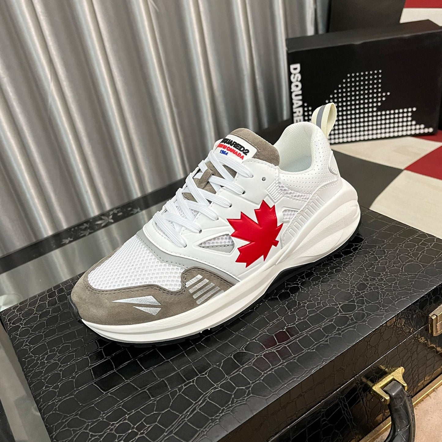 NEW-DSQ2 Couple Leather sneakers