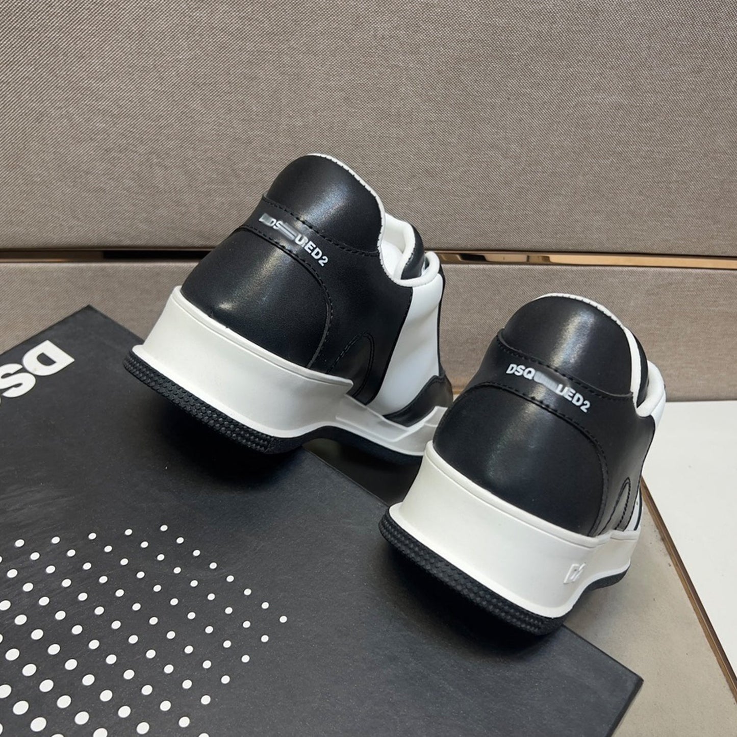 NEW-DSQ2 Leather sneakers