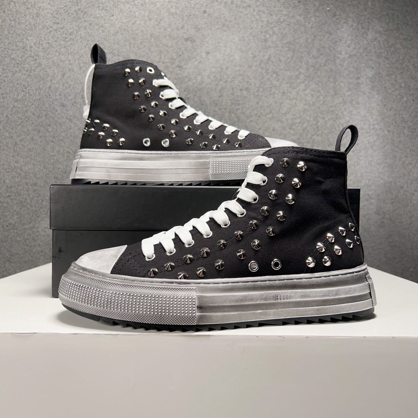 NEW-DSQ2 Rivets High-top shoes
