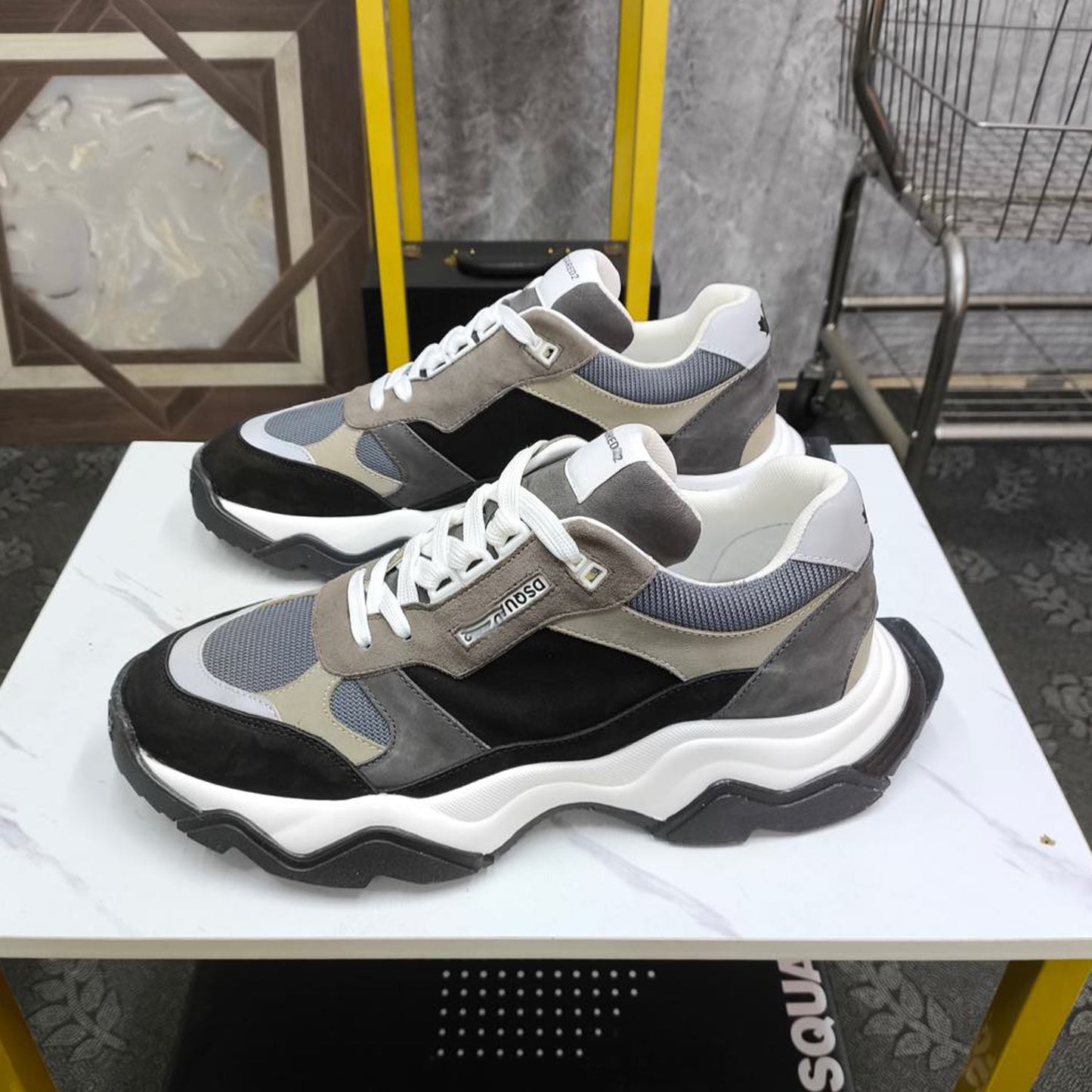 NEW-DSQ2 Leather sneakers