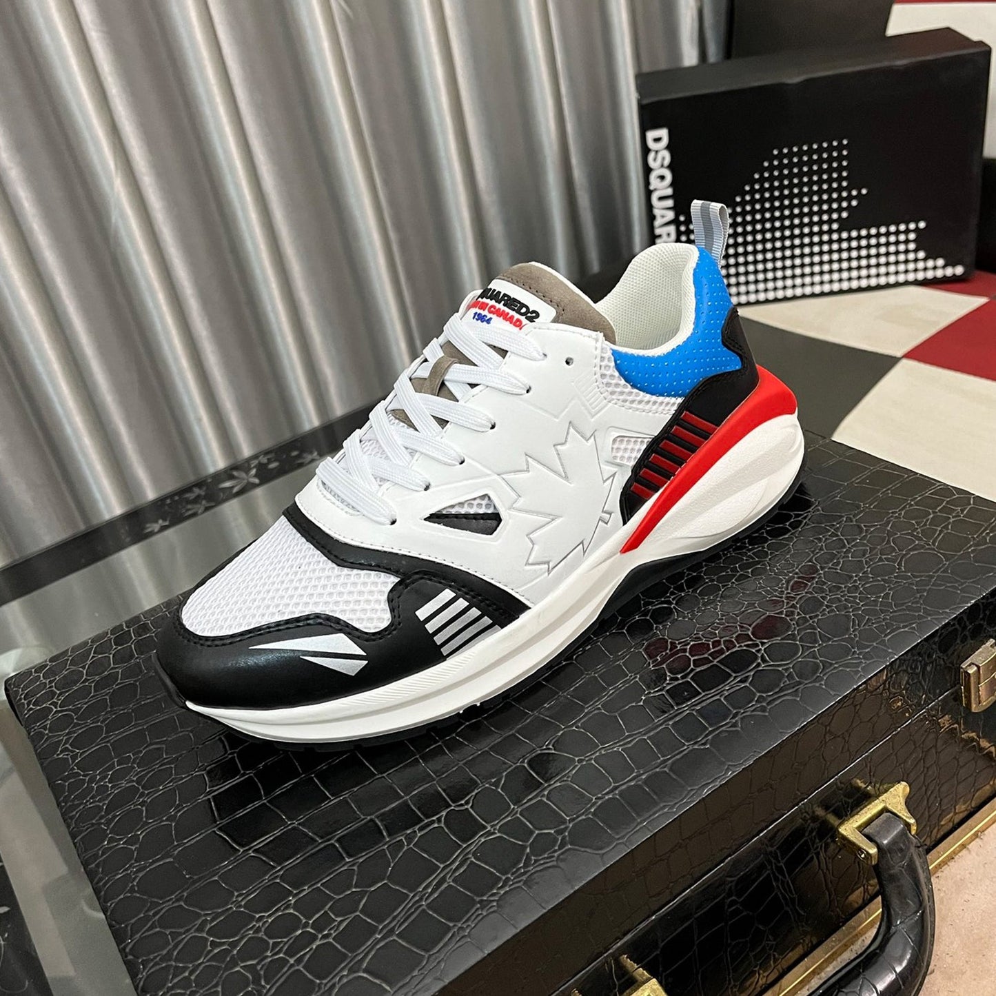 NEW-DSQ2 Couple Leather sneakers