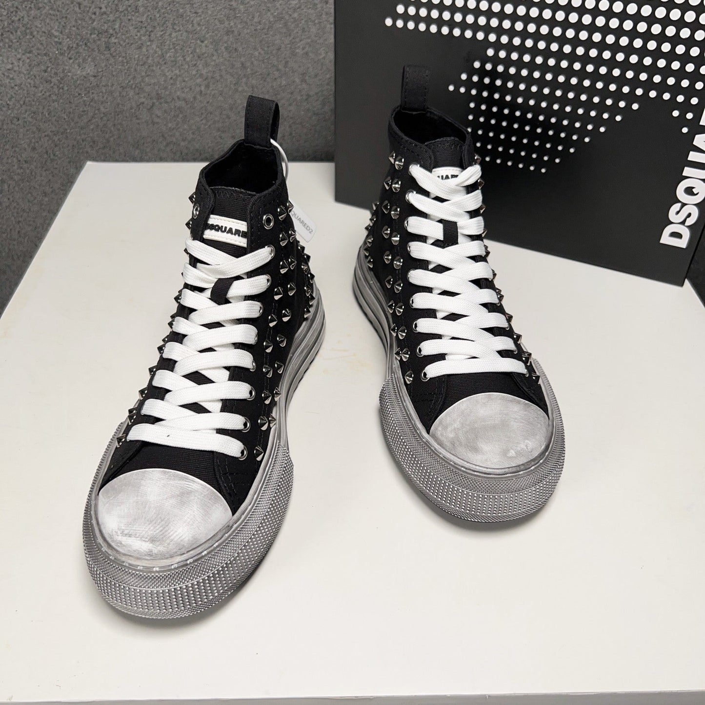 NEW-DSQ2 Rivets High-top shoes