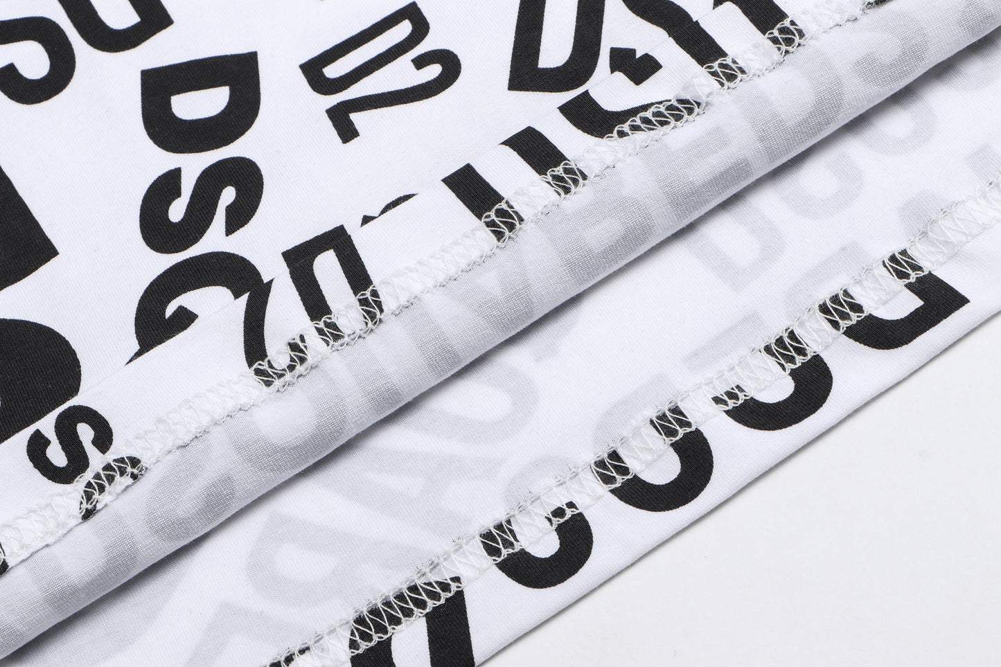 New-D2 Print 2025ss  Man T-shirt