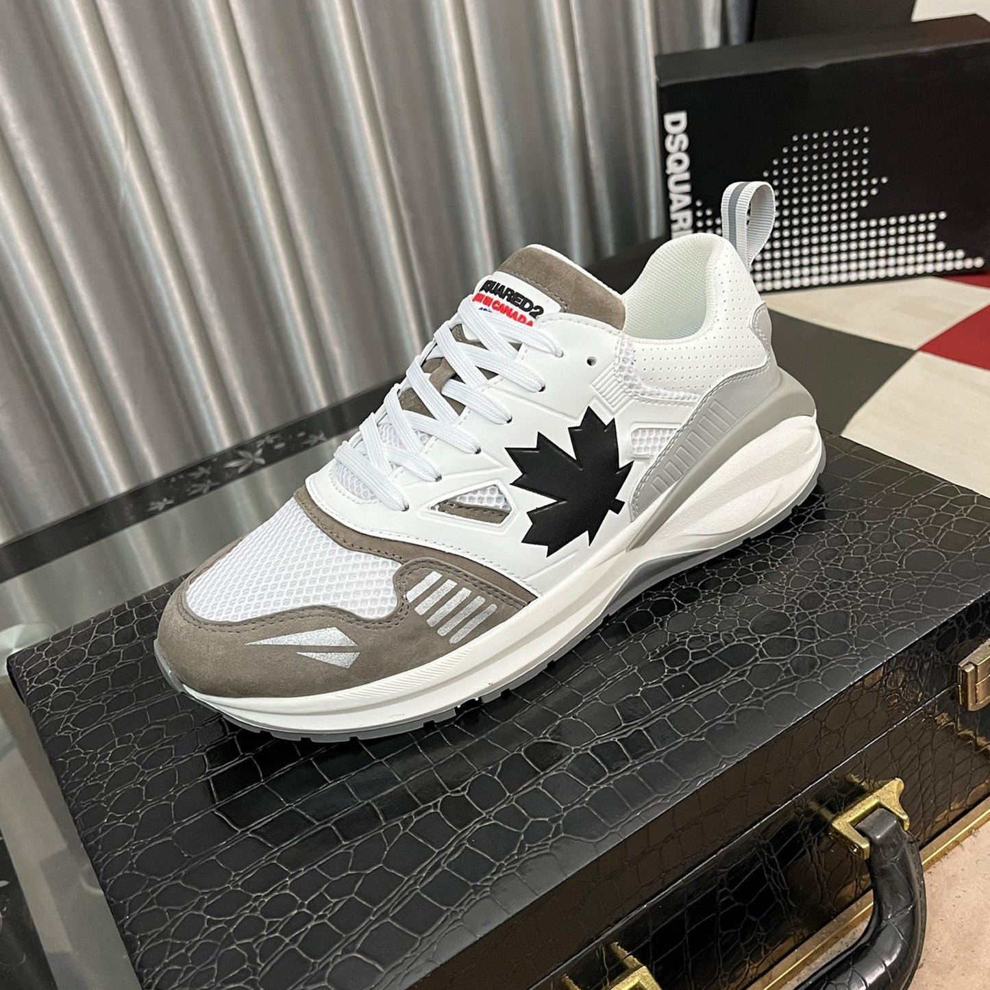 NEW-DSQ2 Couple Leather sneakers