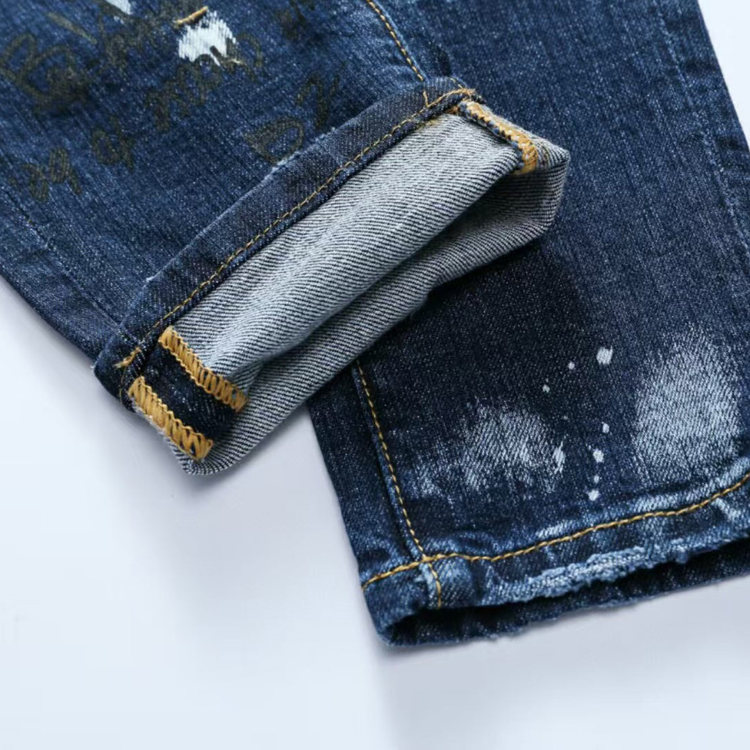 New-DSQ2 hole patch print Jeans